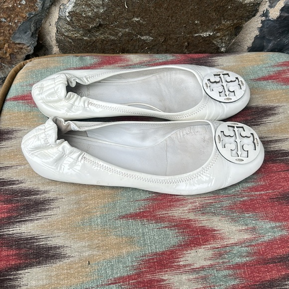 Tory Burch Minnie Travel Ballet Flats White Patent Leather Size 8M - Picture 2 of 6
